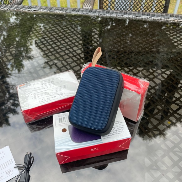 Mini Speaker - Picture 8 of 14